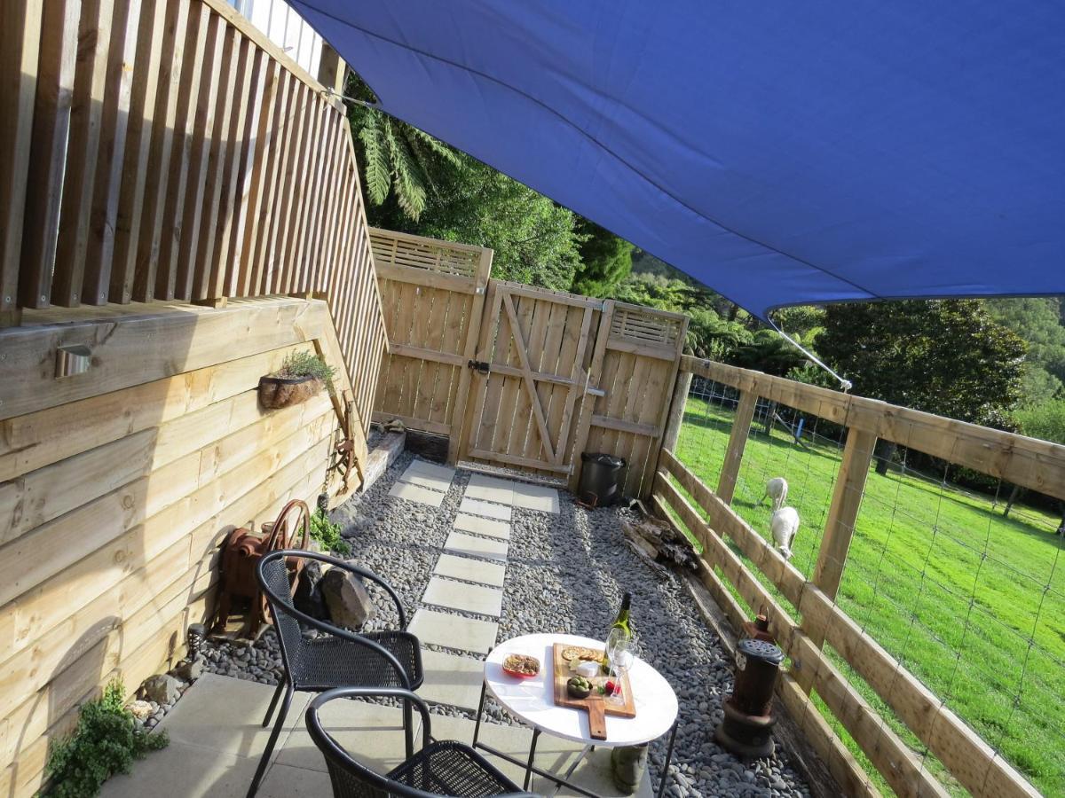 Crown Ridge Miners Cottage Karangahake Exterior photo